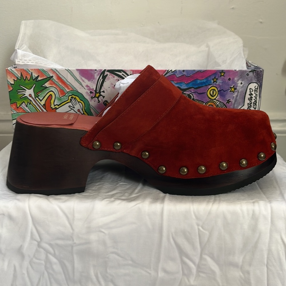 Shoes - Picture 3 of 9